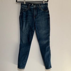 Kut from the Kloth skinny ankle jeans size 8